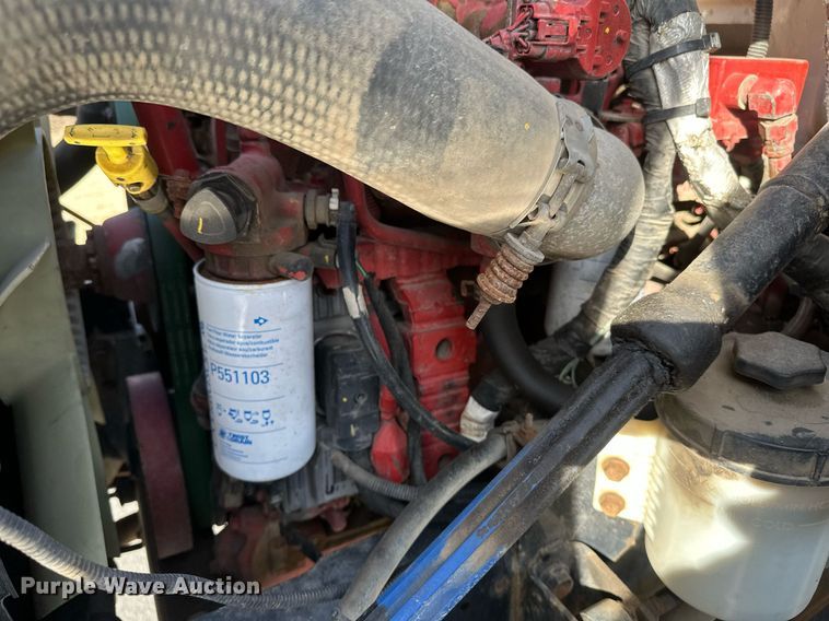 image for item DV0647 2011 Ford F750 Super Duty utility / service truck