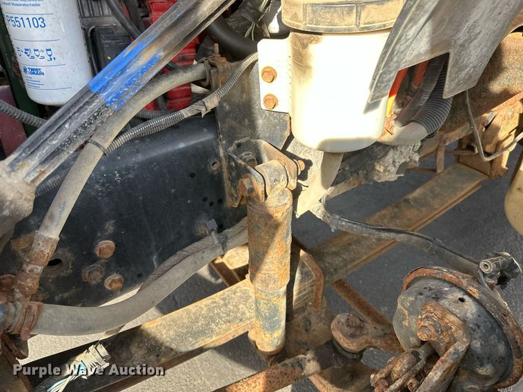 image for item DV0647 2011 Ford F750 Super Duty utility / service truck