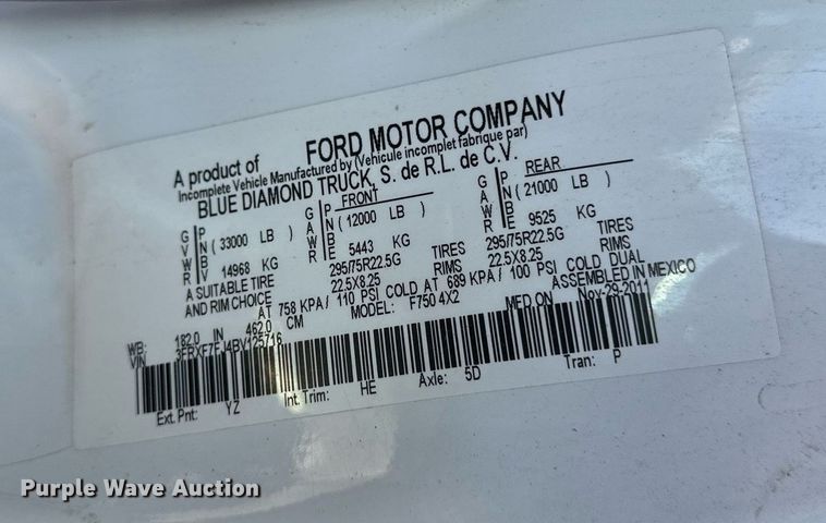 image for item DV0647 2011 Ford F750 Super Duty utility / service truck