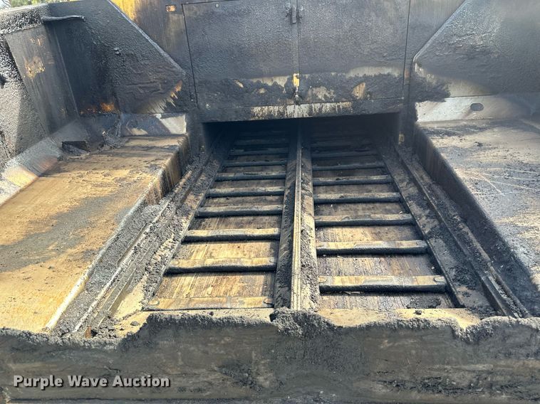 image for item DV0649 2010 Caterpillar AP1000D paver