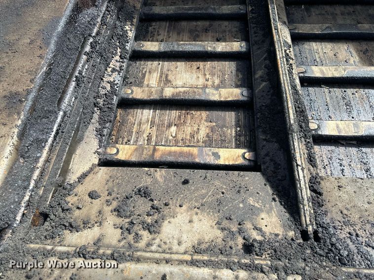 image for item DV0649 2010 Caterpillar AP1000D paver