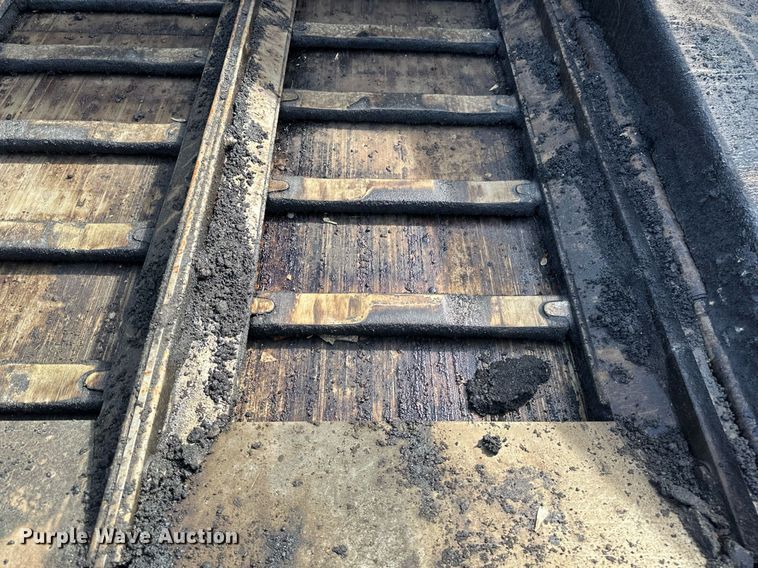 image for item DV0649 2010 Caterpillar AP1000D paver