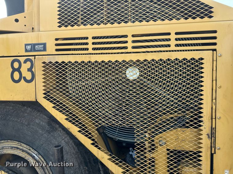 image for item DV0649 2010 Caterpillar AP1000D paver