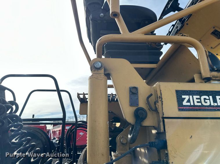 image for item DV0649 2010 Caterpillar AP1000D paver