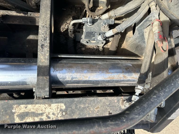 image for item DV0649 2010 Caterpillar AP1000D paver