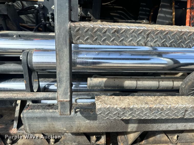 image for item DV0649 2010 Caterpillar AP1000D paver