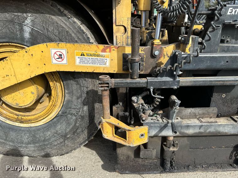 image for item DV0649 2010 Caterpillar AP1000D paver