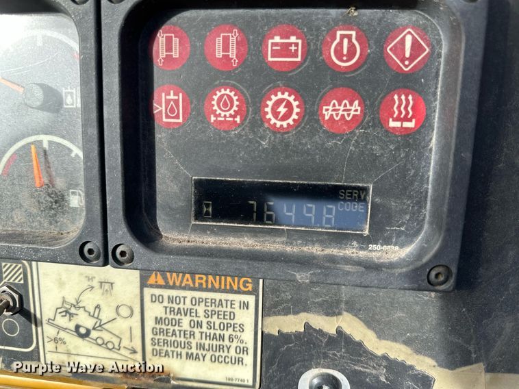 image for item DV0649 2010 Caterpillar AP1000D paver