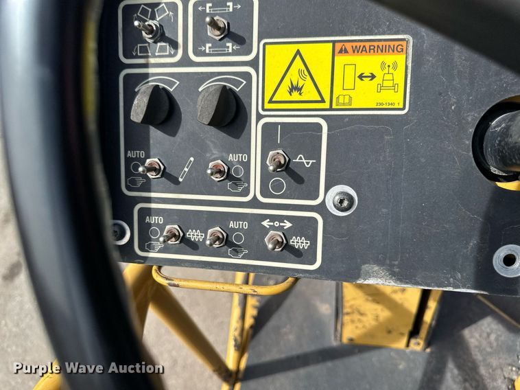 image for item DV0649 2010 Caterpillar AP1000D paver