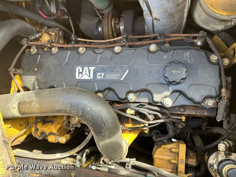 image for item DV0649 2010 Caterpillar AP1000D paver