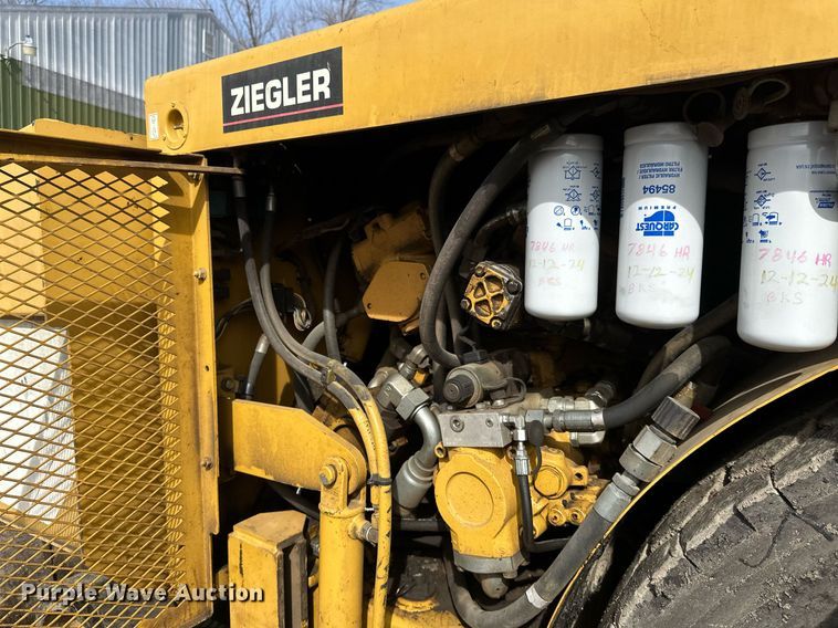 image for item DV0649 2010 Caterpillar AP1000D paver