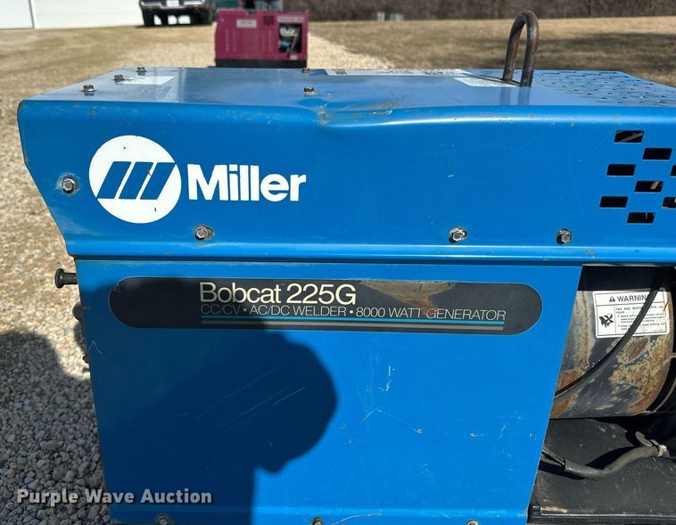 image for item DV0666 Miller Bobcat 225G welder/generator