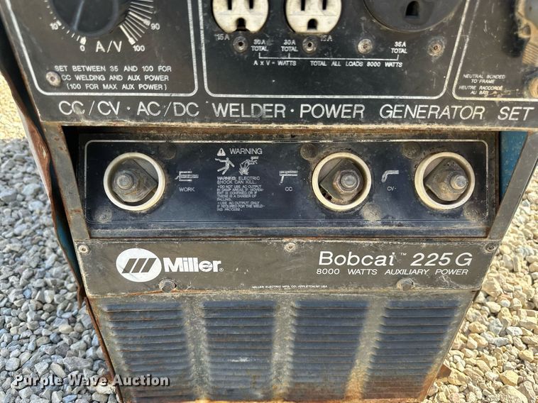 image for item DV0666 Miller Bobcat 225G welder/generator
