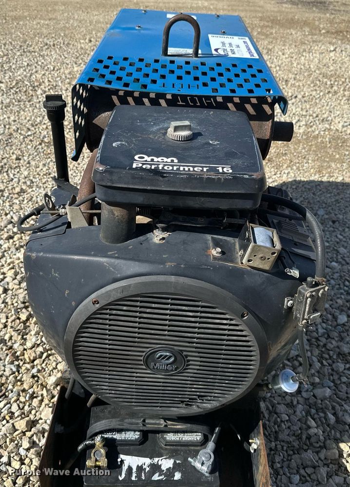 image for item DV0666 Miller Bobcat 225G welder/generator