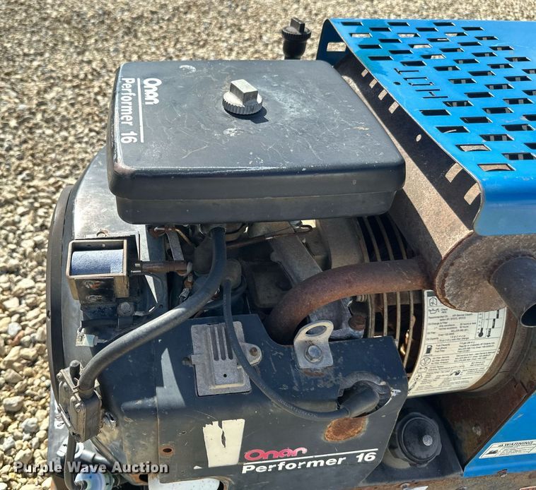 image for item DV0666 Miller Bobcat 225G welder/generator