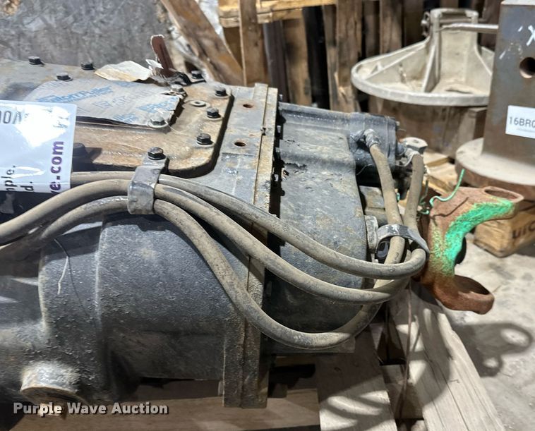 image for item DV0677 Eaton Fuller Roadranger RTO14708LL 8LL transmission