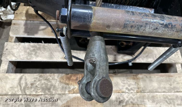 image for item DV0678 Pull Master M18-3-101-1 winch 