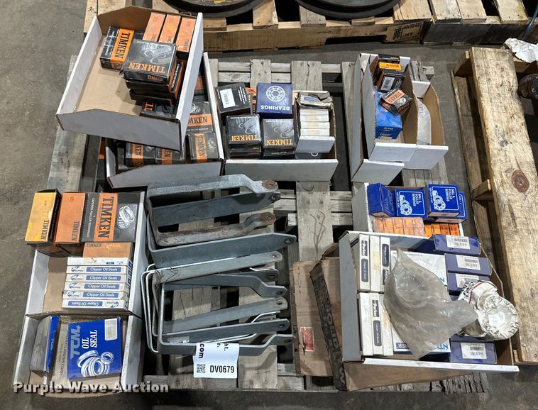 image for item DV0679 Truck parts