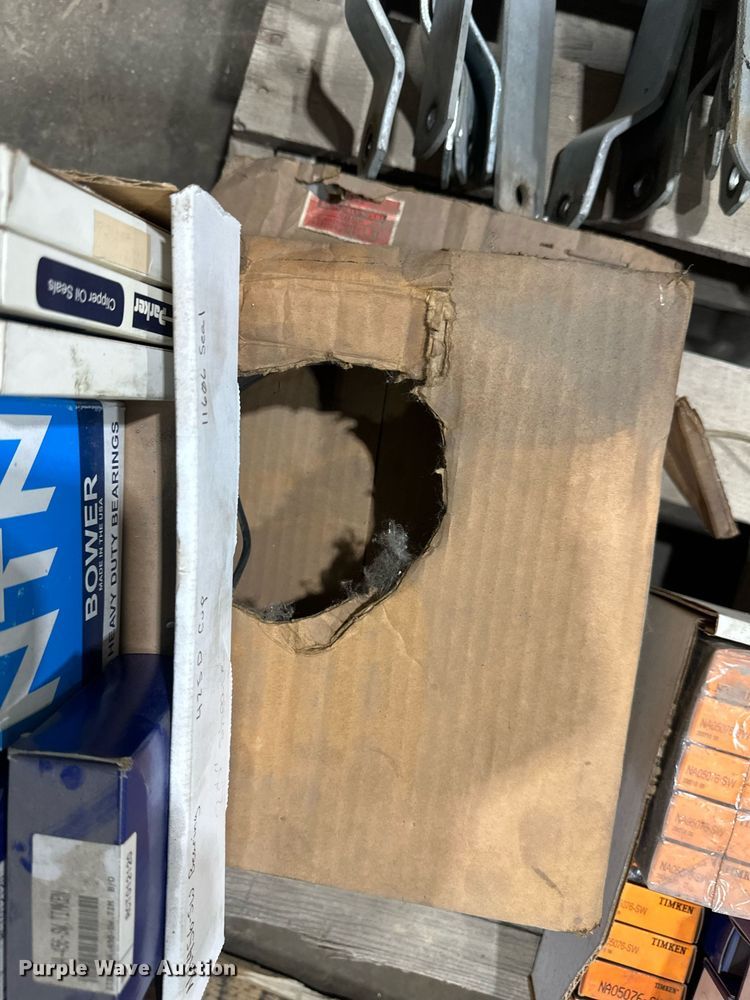 image for item DV0679 Truck parts