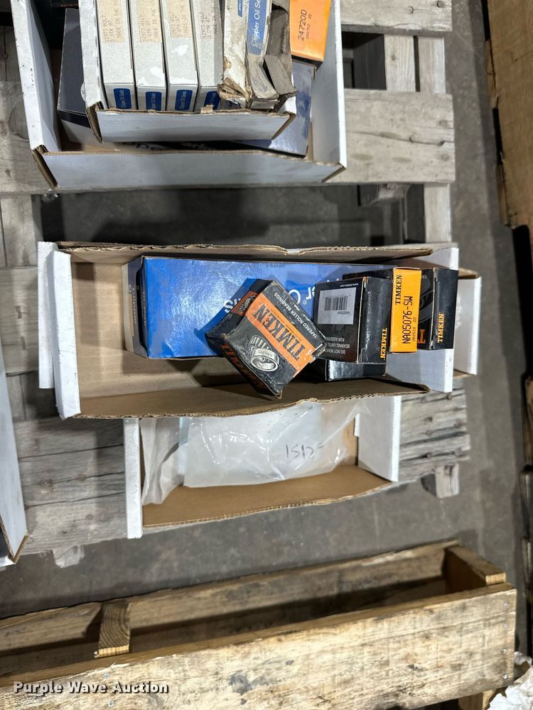 image for item DV0679 Truck parts