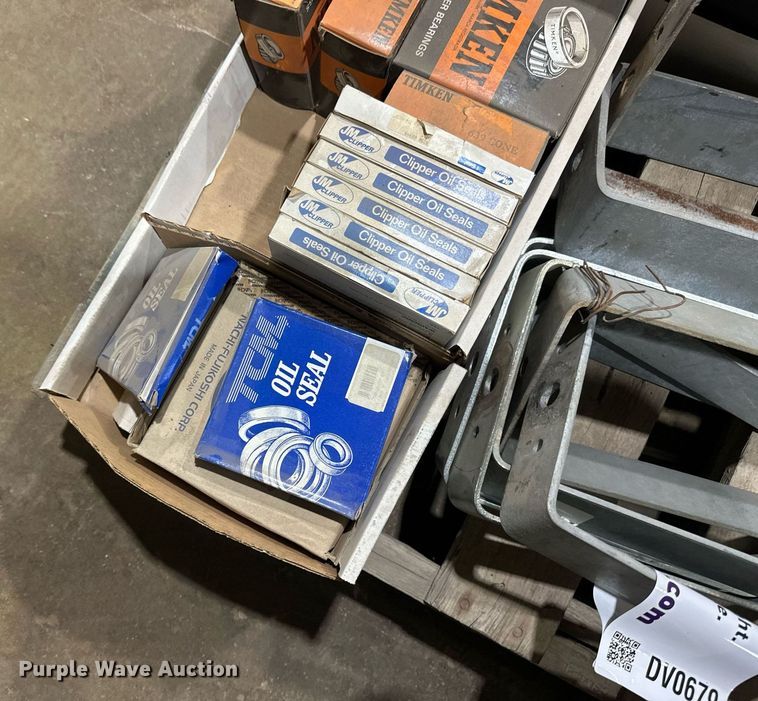 image for item DV0679 Truck parts