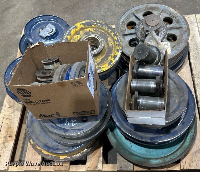 image for item DV0680 Truck parts