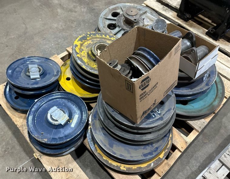 image for item DV0680 Truck parts