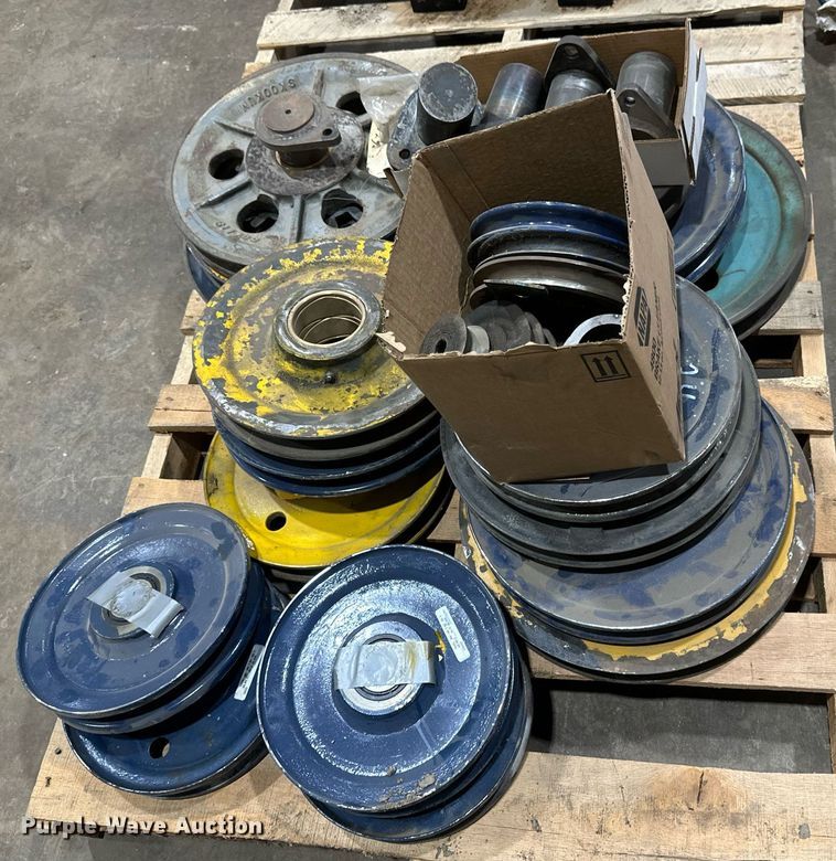 image for item DV0680 Truck parts