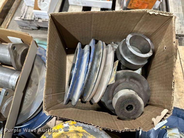 image for item DV0680 Truck parts