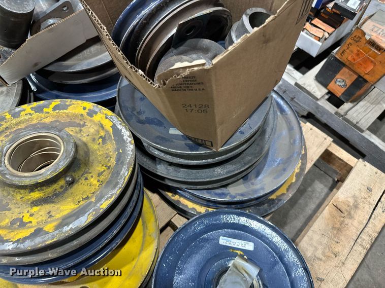 image for item DV0680 Truck parts