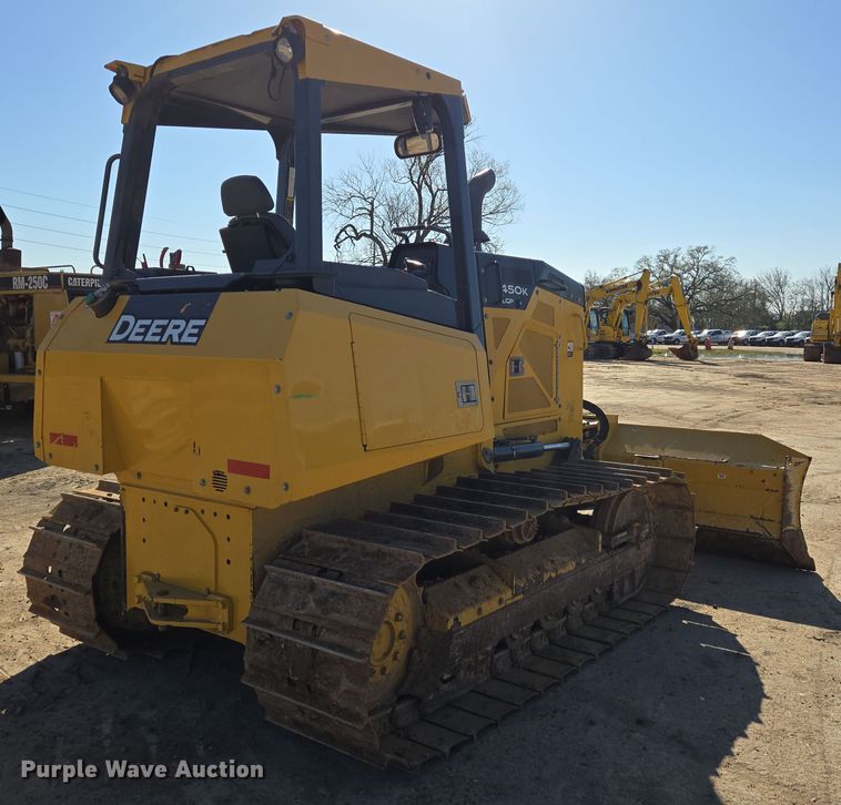 image for item DV1326 2022 John Deere 450K dozer