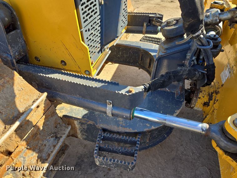 image for item DV1326 2022 John Deere 450K dozer