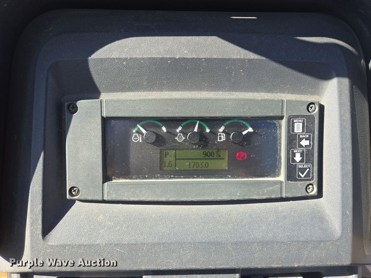 image for item DV1326 2022 John Deere 450K dozer