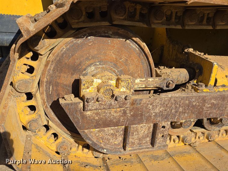 image for item DV1326 2022 John Deere 450K dozer
