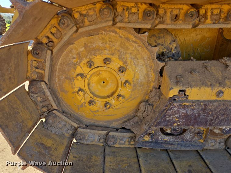 image for item DV1326 2022 John Deere 450K dozer