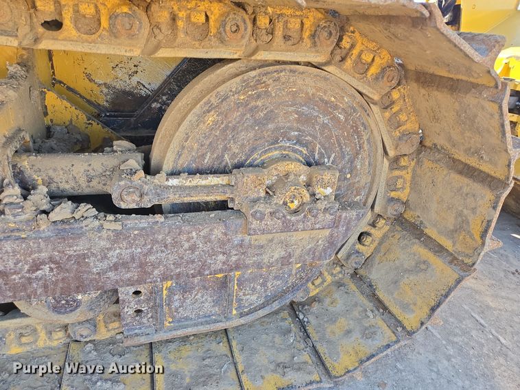 image for item DV1326 2022 John Deere 450K dozer
