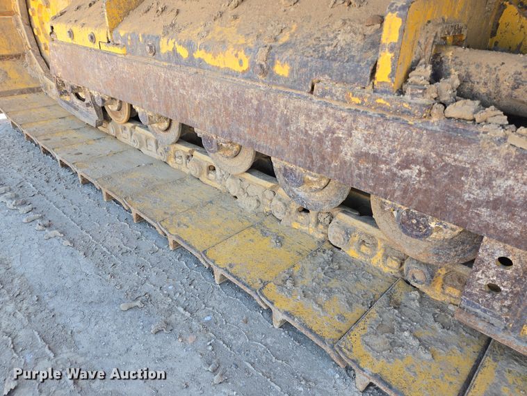 image for item DV1326 2022 John Deere 450K dozer