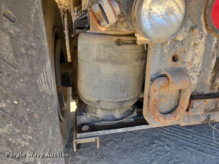 image for item DV1328 2001 Mack CX613 dump truck