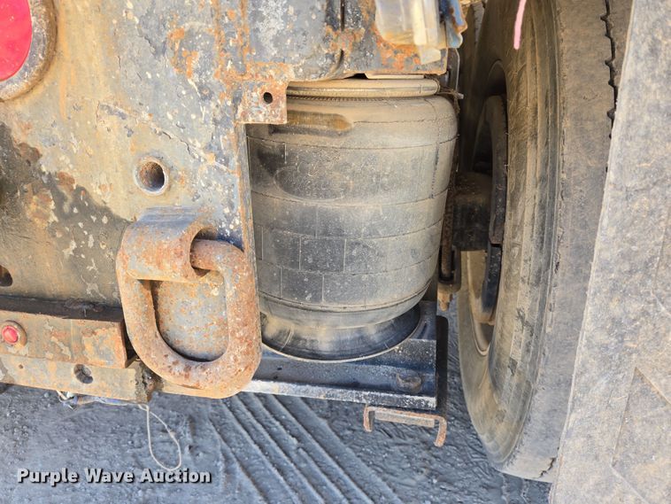 image for item DV1328 2001 Mack CX613 dump truck