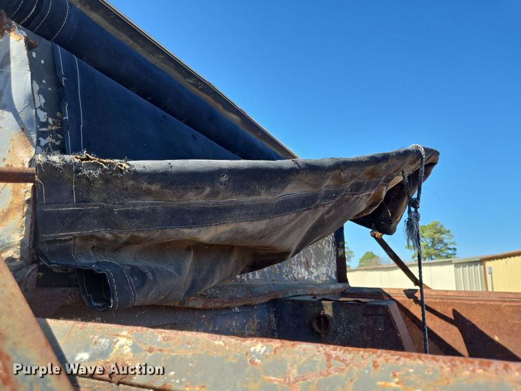 image for item DV1328 2001 Mack CX613 dump truck