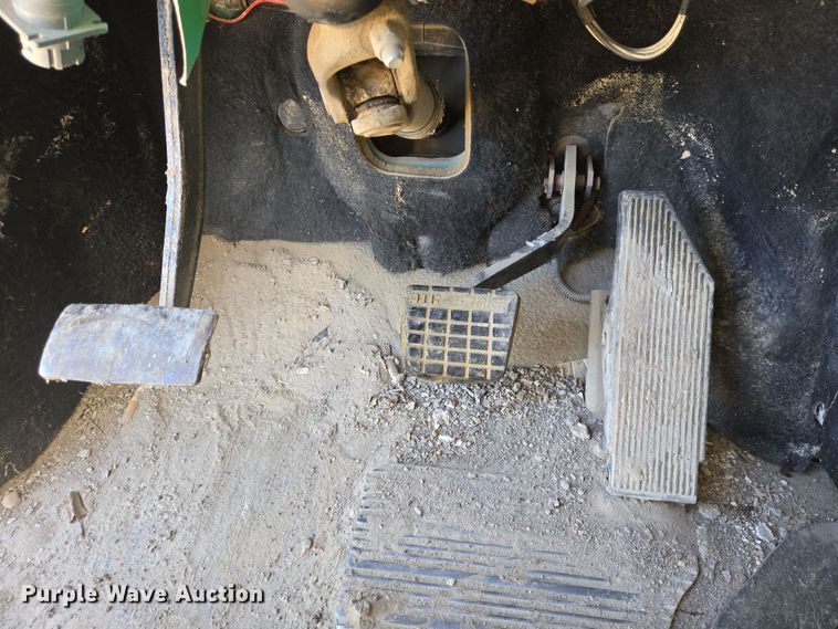 image for item DV1328 2001 Mack CX613 dump truck