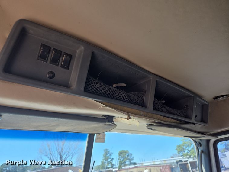 image for item DV1328 2001 Mack CX613 dump truck