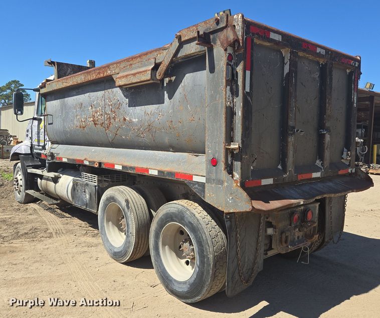 image for item DV1331 2001 Mack CX613 dump truck