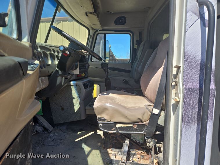 image for item DV1331 2001 Mack CX613 dump truck