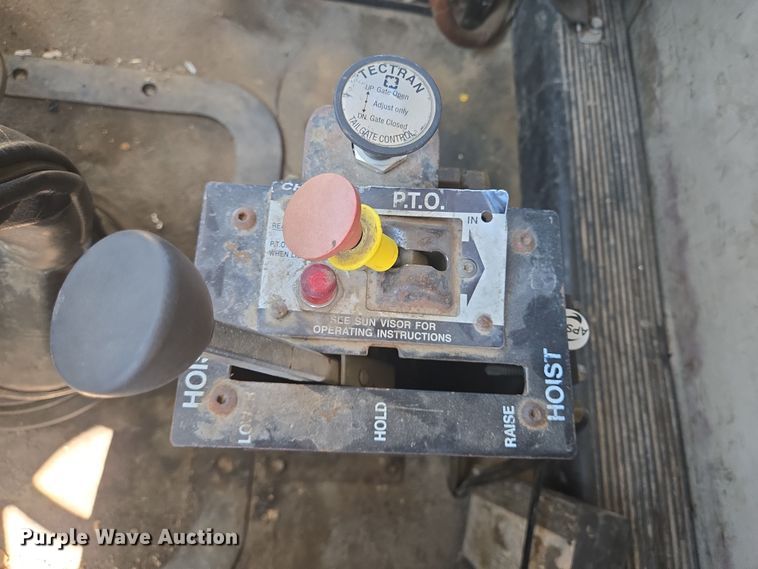 image for item DV1331 2001 Mack CX613 dump truck