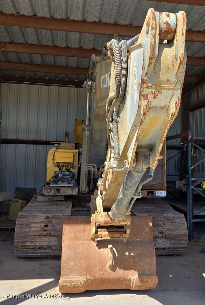 image for item DV1332 Volvo EC160B LC excavator