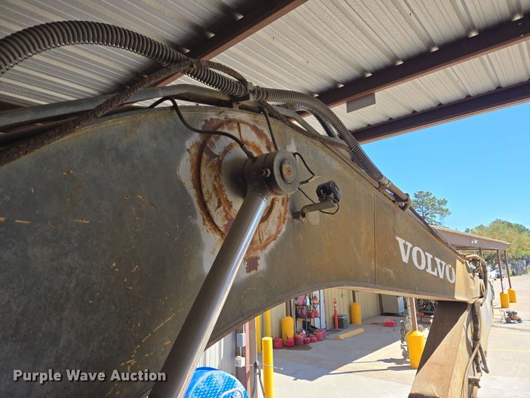 image for item DV1332 Volvo EC160B LC excavator