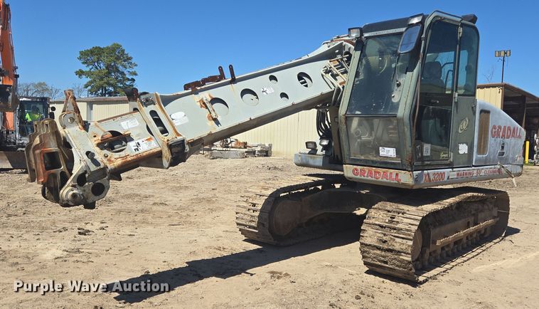 image for item DV1335 2007 Gradall XL 3200 excavator