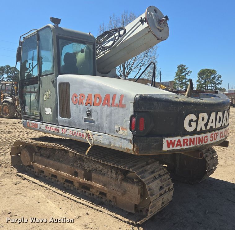 image for item DV1335 2007 Gradall XL 3200 excavator