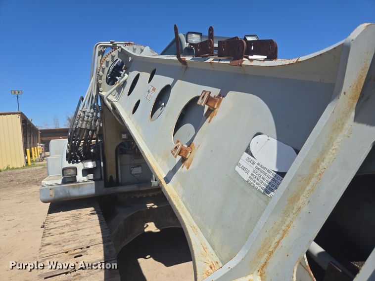 image for item DV1335 2007 Gradall XL 3200 excavator